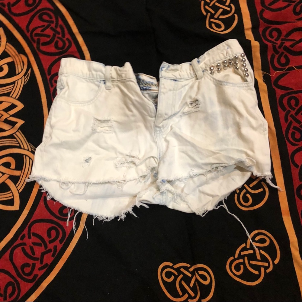 CUSTOM white wash denim studded shorts